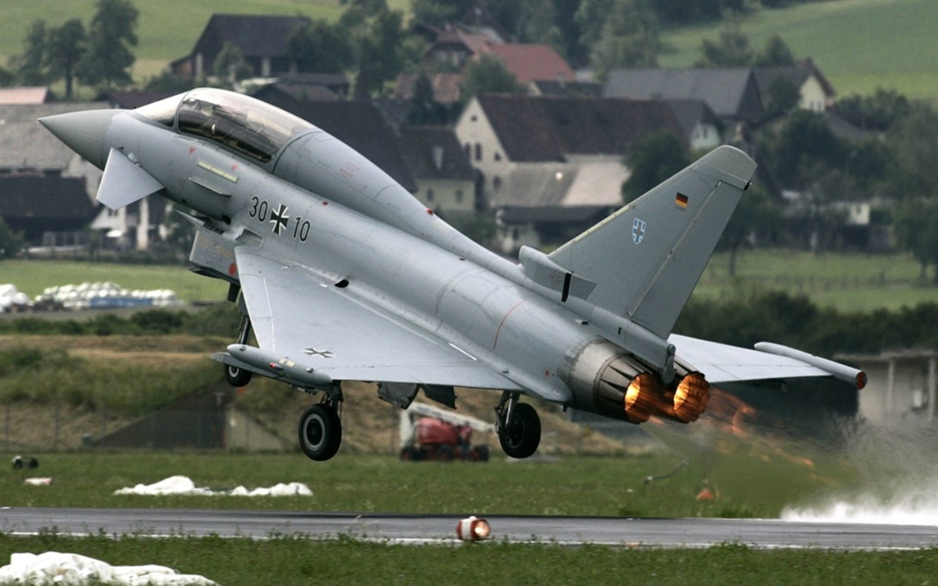 电竞内容平台竞争激烈优质创作者备受青睐，电竞例子