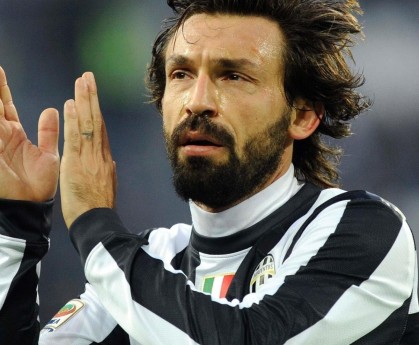 九游体育电竞-38岁的克雷莫内塞前锋瓦尔迪攻破尤文图斯的大门！，克瓦迪尔人